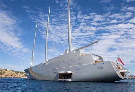 Al Sud arriva un super yacht di 143 metri: è la barca a vela più grande ...