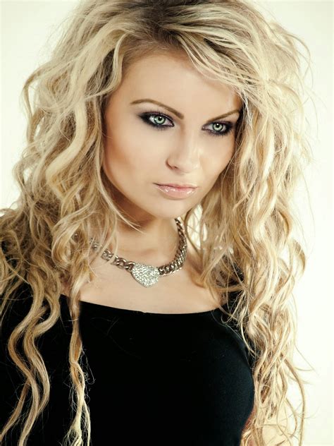 beautiful-woman-with-blonde-hair-with-green-eyes image - Free stock ...