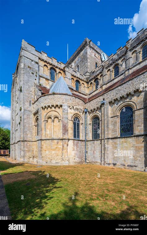 Romsey abbey hi-res stock photography and images - Alamy