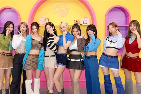 TWICE Tops 4 Billboard Charts + Becomes 2nd Female K-Pop Act In History ...