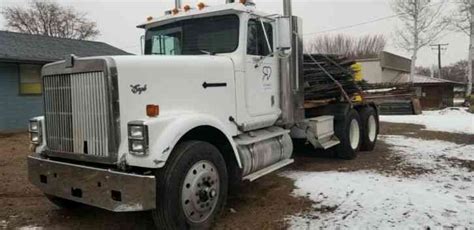 International 9300 (1994) : Daycab Semi Trucks