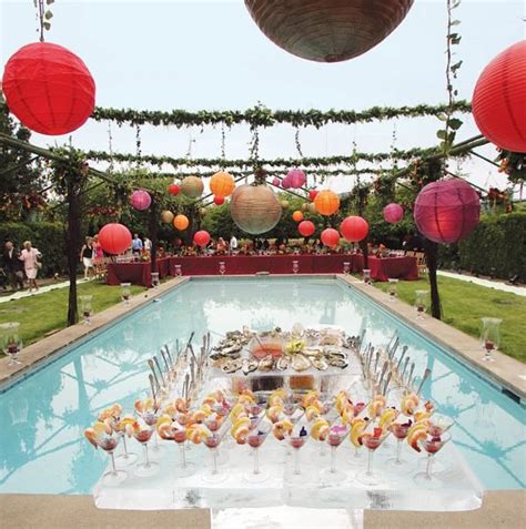 Cool pool party decor ideas