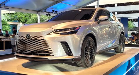 Nachedeu - nachedeu.com - Lexus RX 2023 года выходит на новый уровень благодаря эволюционному ...