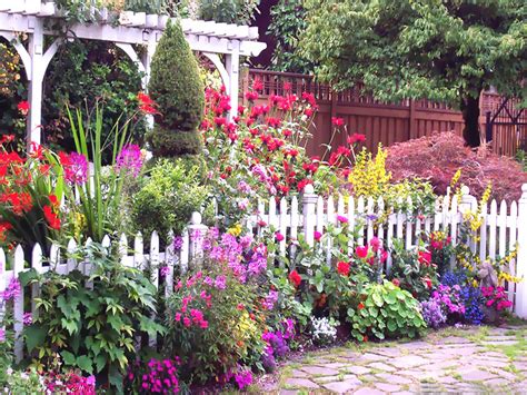 English Cottage Garden Pictures, Photos, and Images for Facebook ...