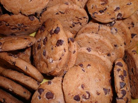 File:Chips Ahoy! regular chocolate chip cookies.JPG