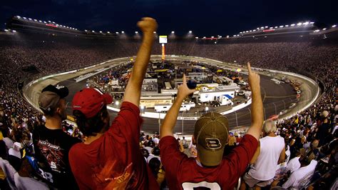 Just how loud does it get at Bristol Motor Speedway? | FOX Sports