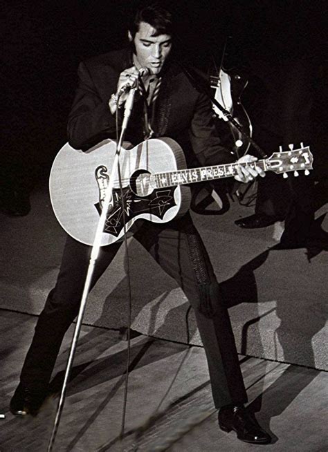 44 best images about Elvis Presley onstage at Las Vegas, 1969 on ...