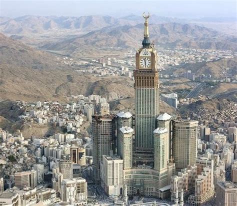 The Abraj Al-Bait Tower in Makkah, Saudi Arabia | Found The World