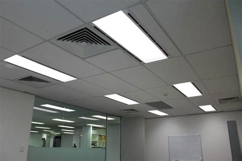 Prismatic Lens vs Parabolic Louver for Office Lighting - Make Great Light