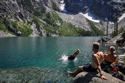 Colchuck Lake Trail: Washington Hiking Guide - Go Wander Wild