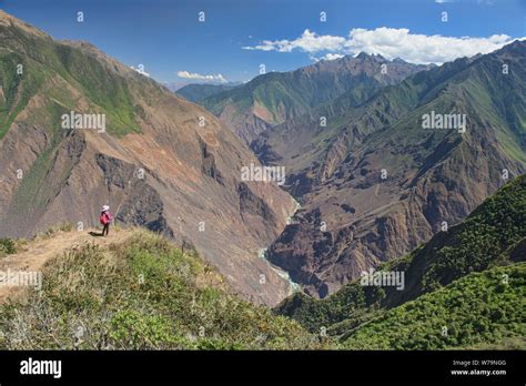 Looking into the amazing Apurimac River and canyon, deeper than the ...