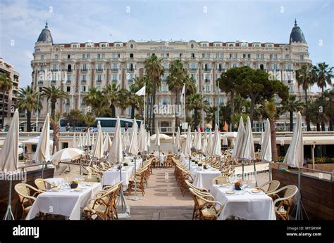 Beach restaurant of Hotel Carlton Intercontinental, Cannes, french ...