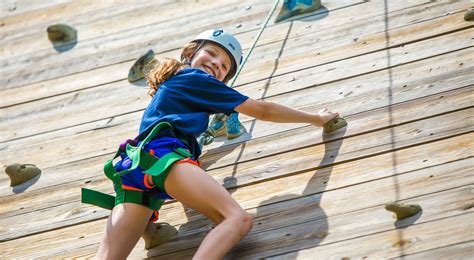 girl-rock-climbing - Camp Young Judaea Midwest