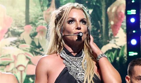 Britney Spears Shows Off Current Singing Voice, Performs ‘Baby One More ...