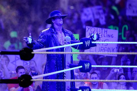 The Undertaker's Career Could Be Coming To A Close And WWE Is Planning ...