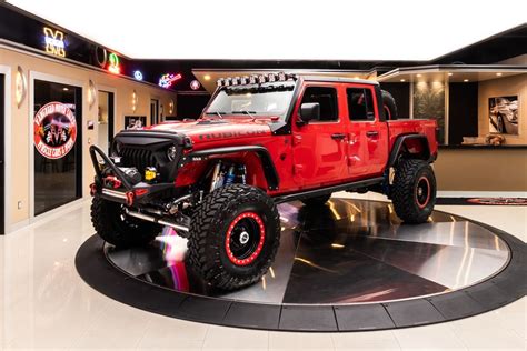 Brutal Jeep Gladiator With Hellcat V8 and 37s Costs Lamborghini Urus Money - autoevolution