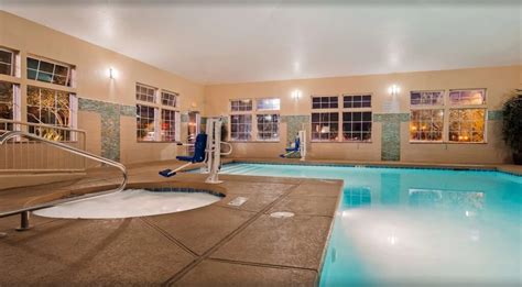 Las Vegas Hotels with Indoor Pools | Hotels with Indoor Pools