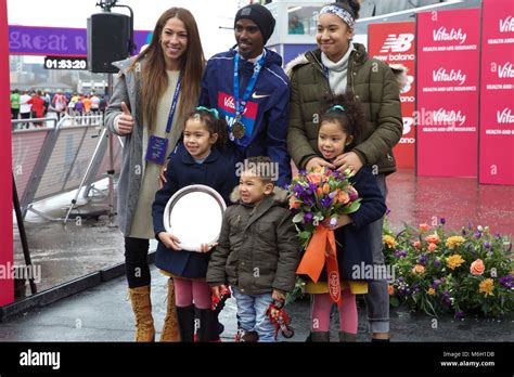 Mo farah family hi-res stock photography and images - Alamy