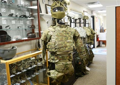 New Soldier armor weighs less, offers more options | Article | The United States Army