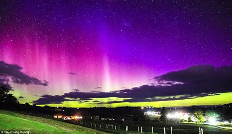 Southern Lights in Tasmania captured in stunning images | Daily Mail Online