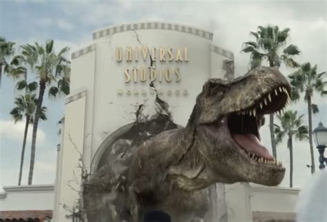 Jurassic World the Ride Just Got Its Own Teaser Trailer & We're Officially Excited - Tinybeans