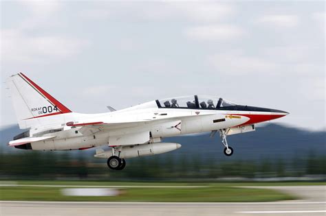 First New Fighter Jets to Touch Down in Philippines - WSJ