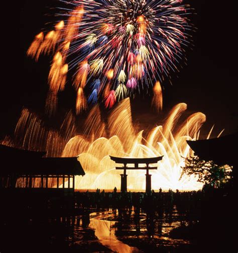 Best Times to Visit Japan: Fireworks Festivals (Hanabi)