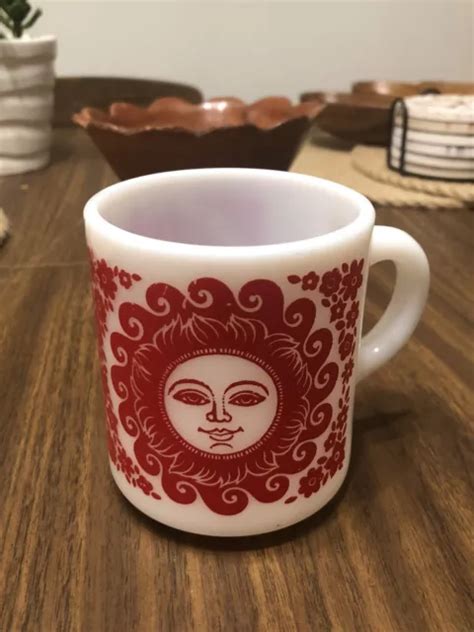 VINTAGE HAZEL ATLAS Celestial Sun Milk Glass Coffee Mug Red $29.00 ...