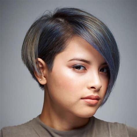 Short Bob with Highlights | Short hair styles for round faces ...