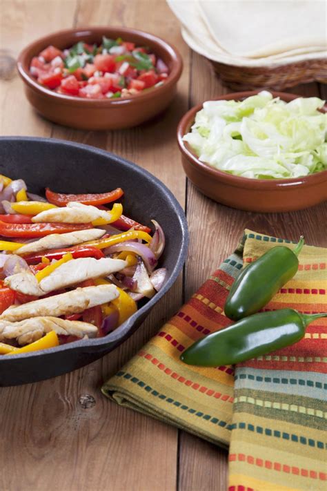 Sizzling Chicken Fajitas recipe | Eat Smarter USA