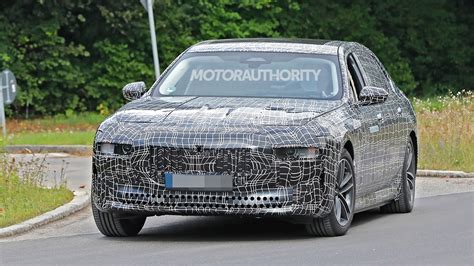 2023 BMW i7 spy shots: Next-gen 7-Series' electric version spotted