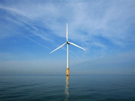 Offshore Wind Farms Are Spinning Up in the US—At Last | WIRED