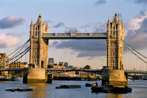 Tower Bridge, Lift Bridge Which is An Icon of The London City - Traveldigg.com