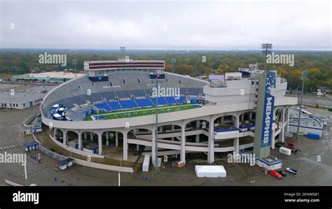 Simmons Bank Liberty Stadium of Memphis - Heimstadion der Tigers ...