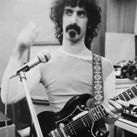 The Unique Guitar Blog: Frank Zappa's Guitars and the Gibson Frank Zappa Roxy SG