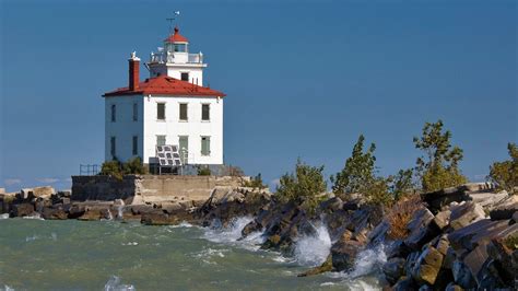 Fairport Harbor West Lighthouse, Lake Erie, Rairport Harbor, Ohio, Usa - Free Nature Pictures ...