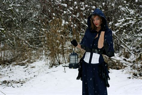 Winter TARDIS cosplay