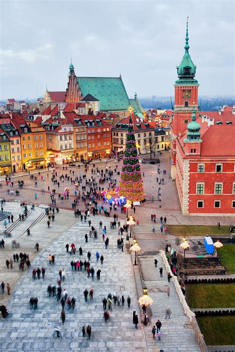 Castle Square in the Old Town of Warsaw, #Poland during the #holidays | Poland travel, Travel ...