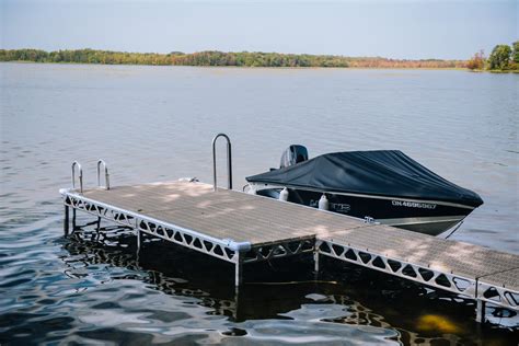 Buyers Guide To Dock Bumpers | CanadaDocks