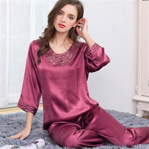 Best Women Mulberry Silk Pajama Set With Lace Ladies Silk Loungewear For Her | Pajama set women ...