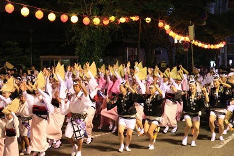 5 reasons to visit Tokushima’s Awa Odori Festival - InsideJapan Tours