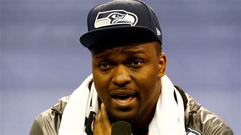 Seattle Seahawks defensive end Cliff Avril has ‘mystery’ surgery