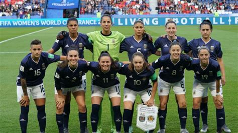 Mundial de fútbol femenino: la Selección argentina hizo historia y está a un paso de la ...