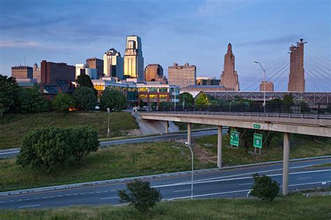 Kansas City Skyline Sunset Stock Photos, Pictures & Royalty-Free Images ...