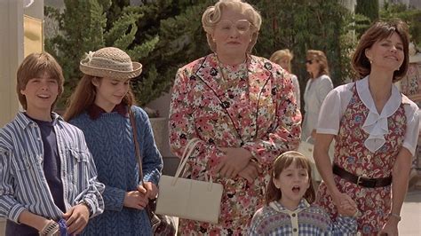 Movie Review: Mrs. Doubtfire (1993) | The Ace Black Movie Blog