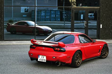 MAZDA RX-7 - VEHICLE GALLERY