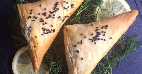 Spinach & 'Feta' Filo Triangles | Recipe | Spinach and feta, Roasted ...