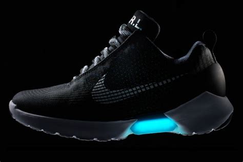 Nike Confirms High-Tech Self-lacing Shoes Will Go On Sale On November 28 - MIKESHOUTS