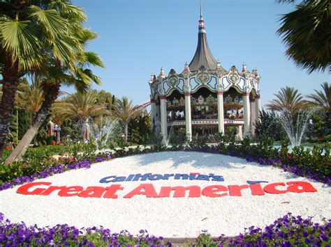 File:CA Great America rocks fountain carousel 2008.jpg - Wikimedia Commons