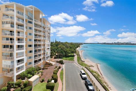 Caloundra Hotels with Penthouse Suites - Book at Hotel.com.au